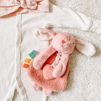 Peluche avec jouet de dentition en silicone - Lapin - Itzy Ritzy
