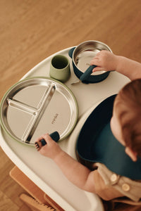 Assiette à compartiments en acier avec succion en silicone