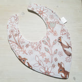 Bavoir Création Jade - Col en U - Lapins coquins